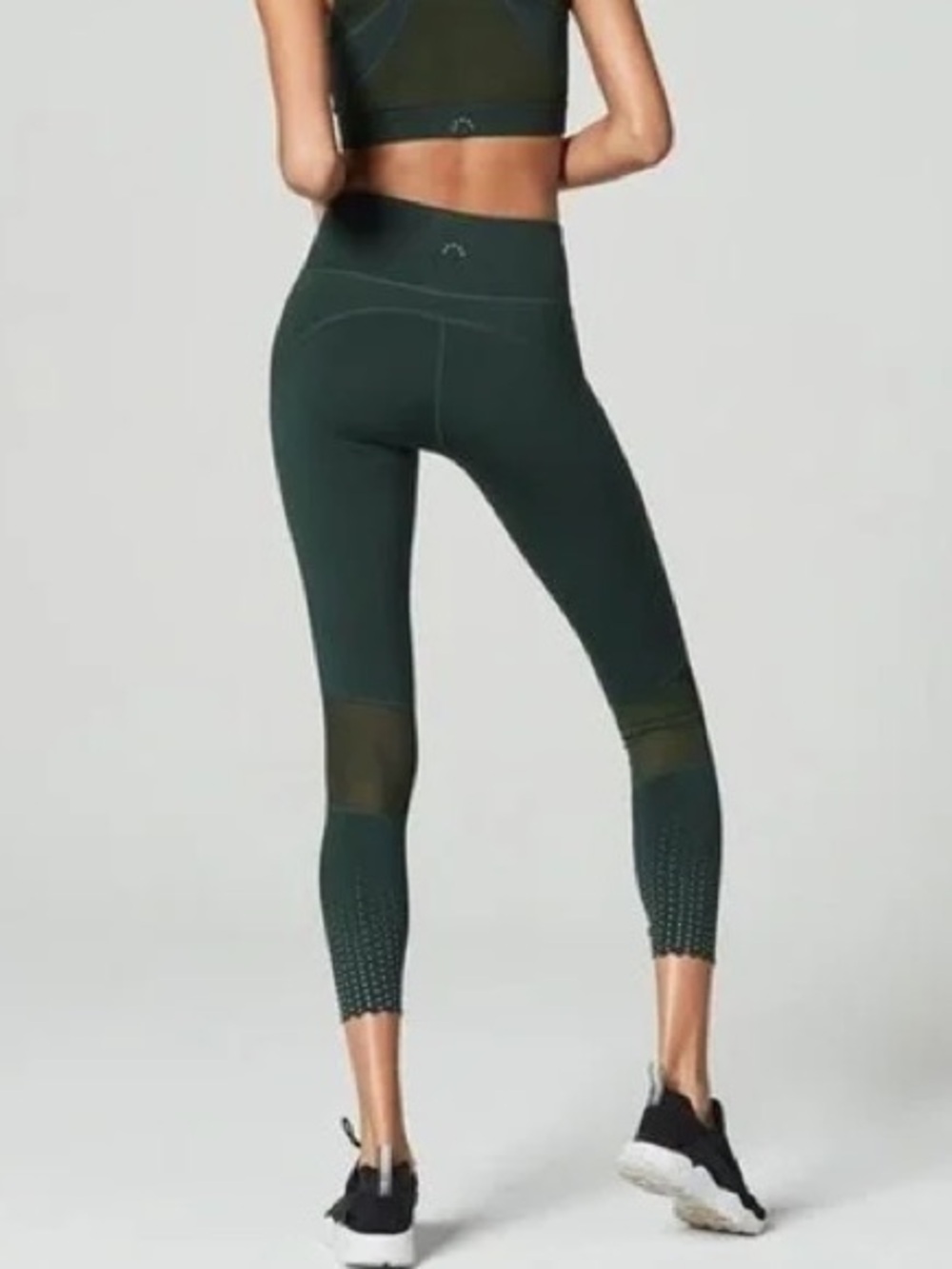 Varley Ainsley 7/8 Scallop Hem Legging size XS in Green